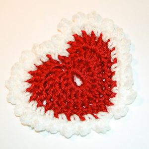 Crochet Heart Pattern ... Perfect for Valentine's Day! - Petals to Picots