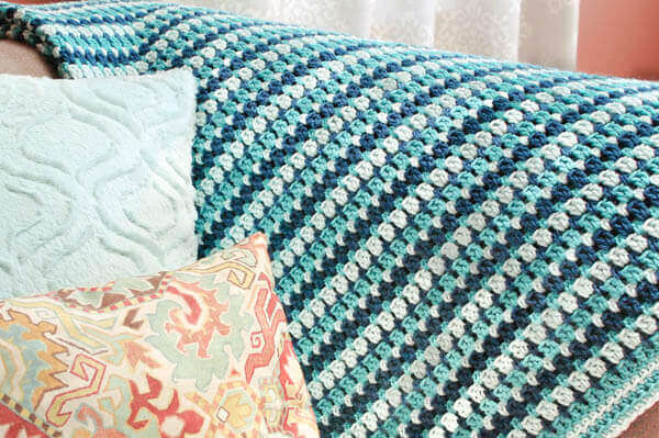Sea Glass Crochet Afghan Pattern | www.petalstopicots.com 